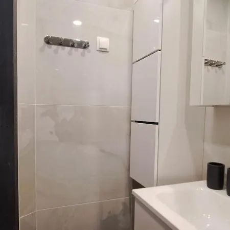 Nest- Centre, Free Parking- Renovated August 2024 * Ljubljana