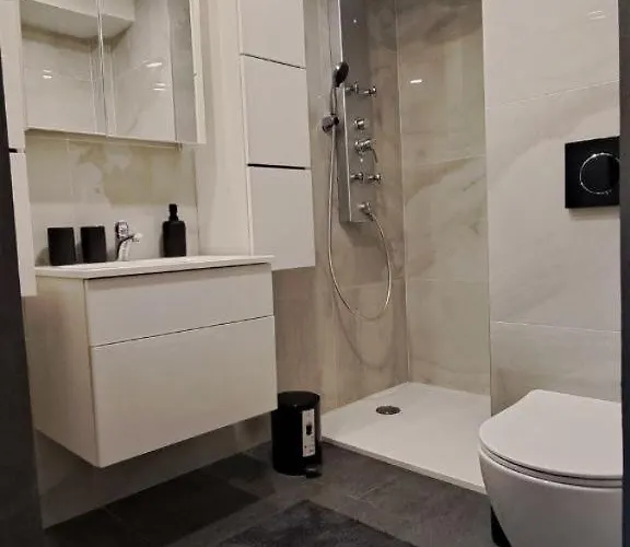 Nest- Centre, Free Parking- Renovated August 2024 Apartamento