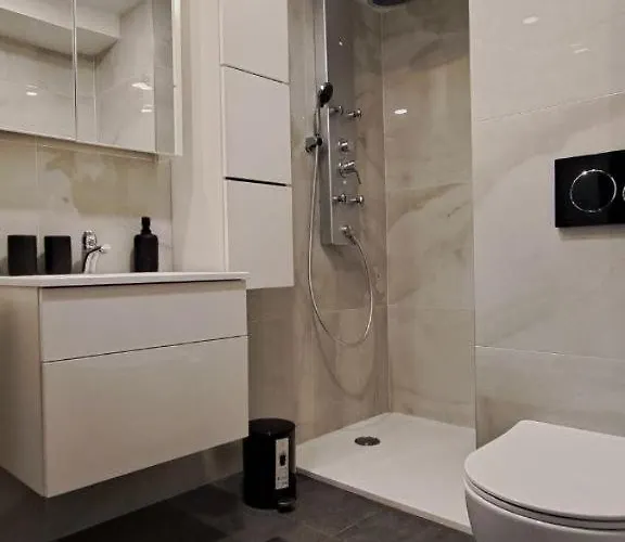 Apartmán Nest- Centre, Free Parking- Renovated August 2024